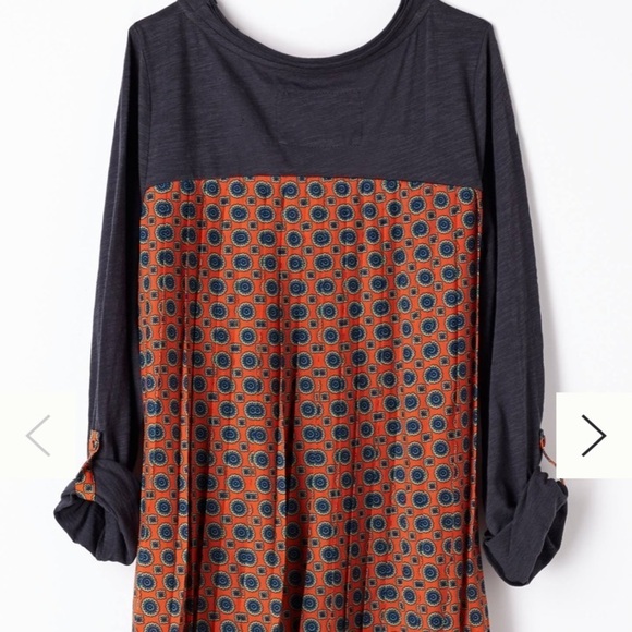 Anthropologie x Paper Locket Accordion Tee - Picture 2 of 11